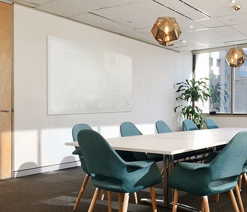 glassboard-1s-crop-u2710874.jpg