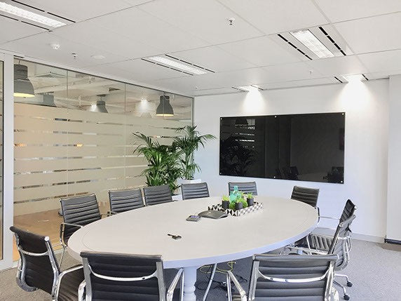 lumiere-glassboard-black-1s_2fa617c4-5910-4692-8780-041a10b29cde.jpg
